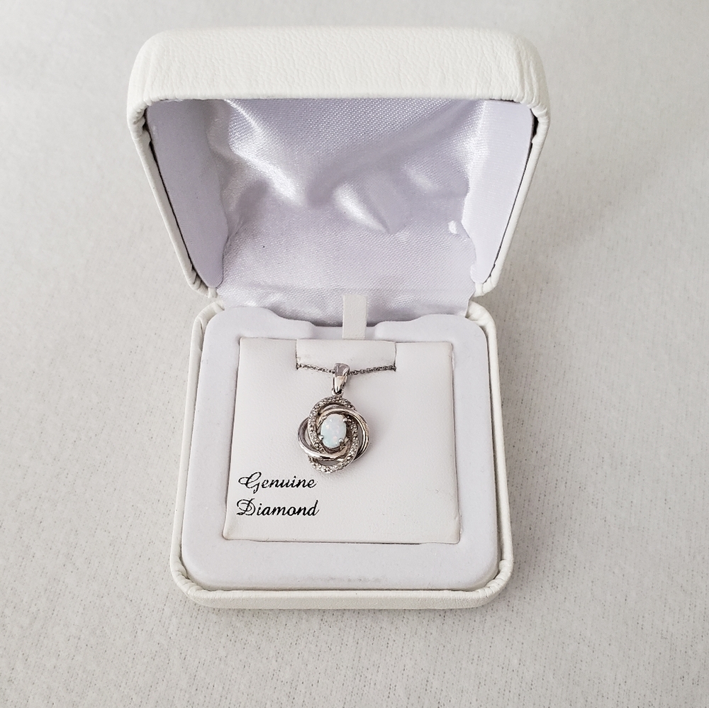 NWOT Genuine Diamond & Opal Necklace